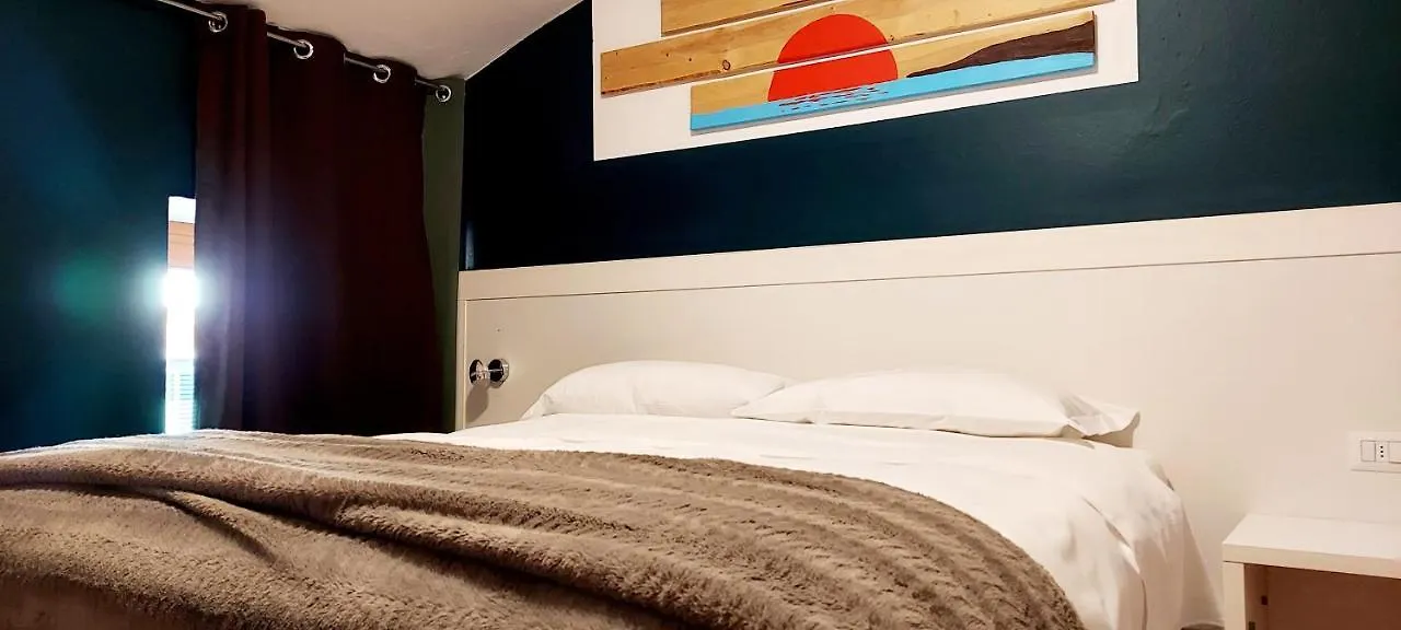 Alojamento de Acomodação e Pequeno-almoço Casa Lady Acomodação com café da manhã Garda