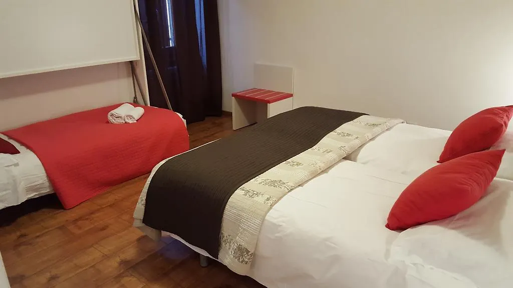 Casa Lady Bed & Breakfast Garda  0*, Garda (Verona) Italy