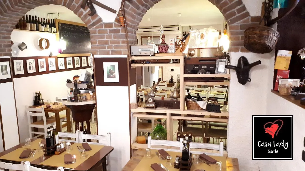 Casa Lady Acomodação com café da manhã Garda  Garda (Verona)