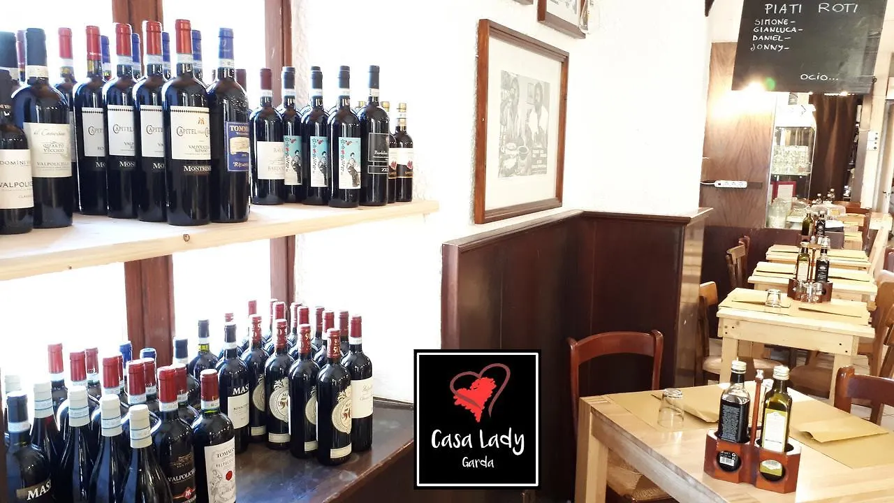 Casa Lady Acomodação com café da manhã Garda  Garda (Verona)